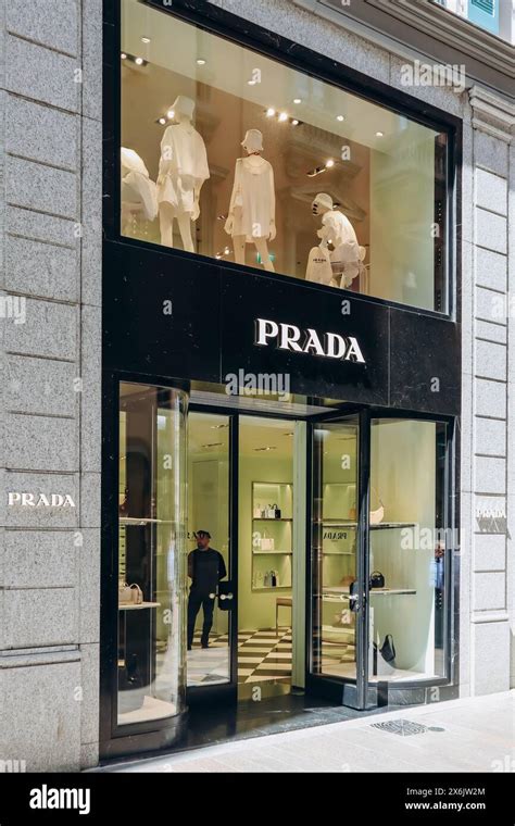 prada switzerland lugano|Lugano Via Nassa, 44 .